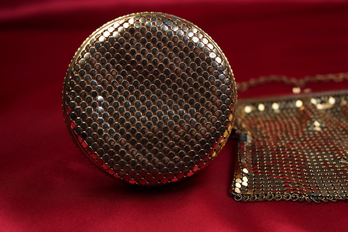 1930s Vintage Gold-Tone Metal Mesh Purse with Powder Compact, Mirror & Original Puff
