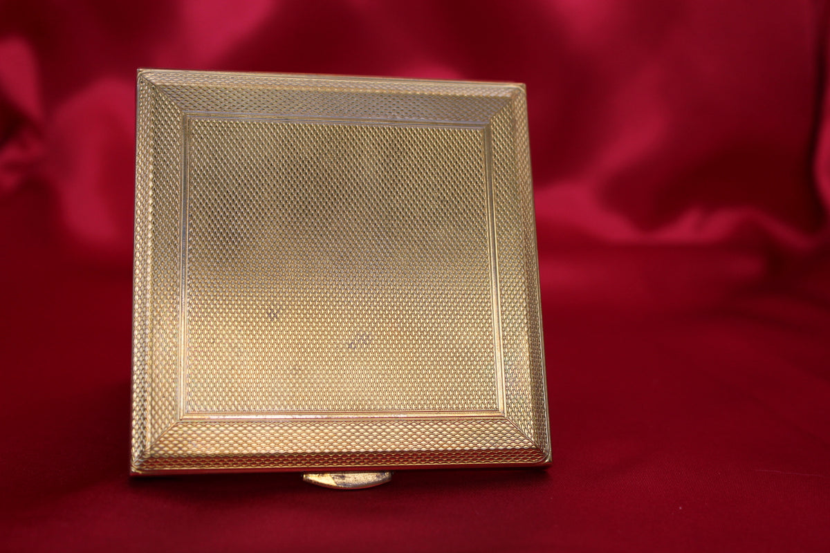 1950s Romantic Rose Powder Compact