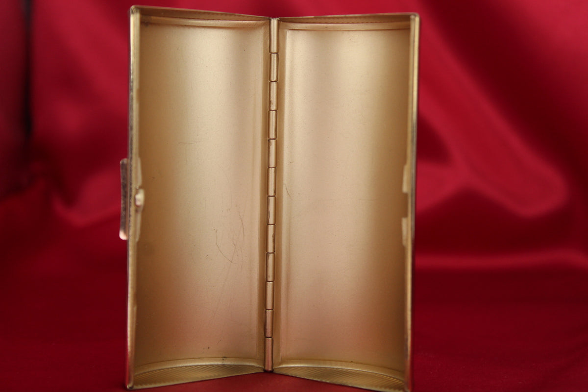 Stunning 1950s Swan Family Lipstick Holder