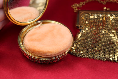 1930s Vintage Gold-Tone Metal Mesh Purse with Powder Compact, Mirror & Original Puff