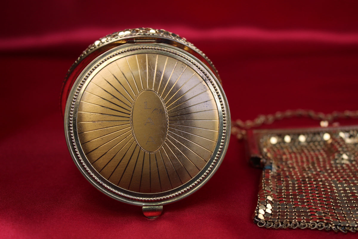 1930s Vintage Gold-Tone Metal Mesh Purse with Powder Compact, Mirror & Original Puff