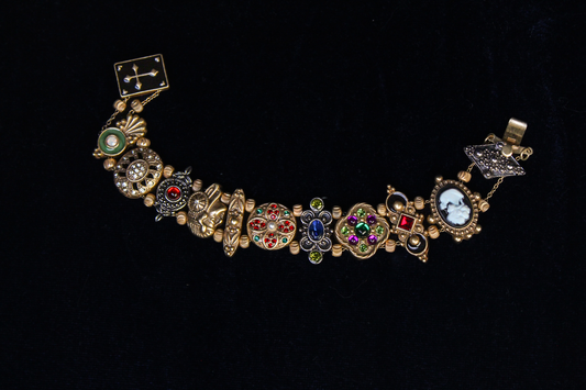 Vintage 1960s Gold Tone Renaissance Revival Charm Bracelet | Cameo & Intaglio Motifs | 6”