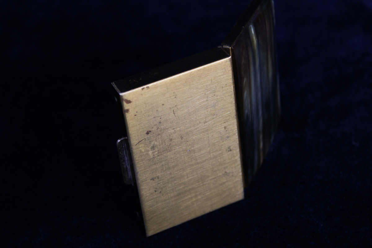 Vintage 1950s Slag Glass Powder Compact