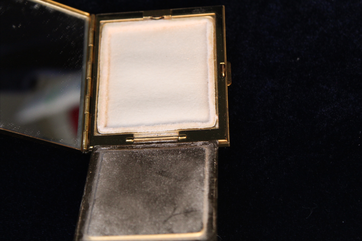 Vintage Mid-Century Gold Tone Harp Powder Compact Mirror | Vanity Compact