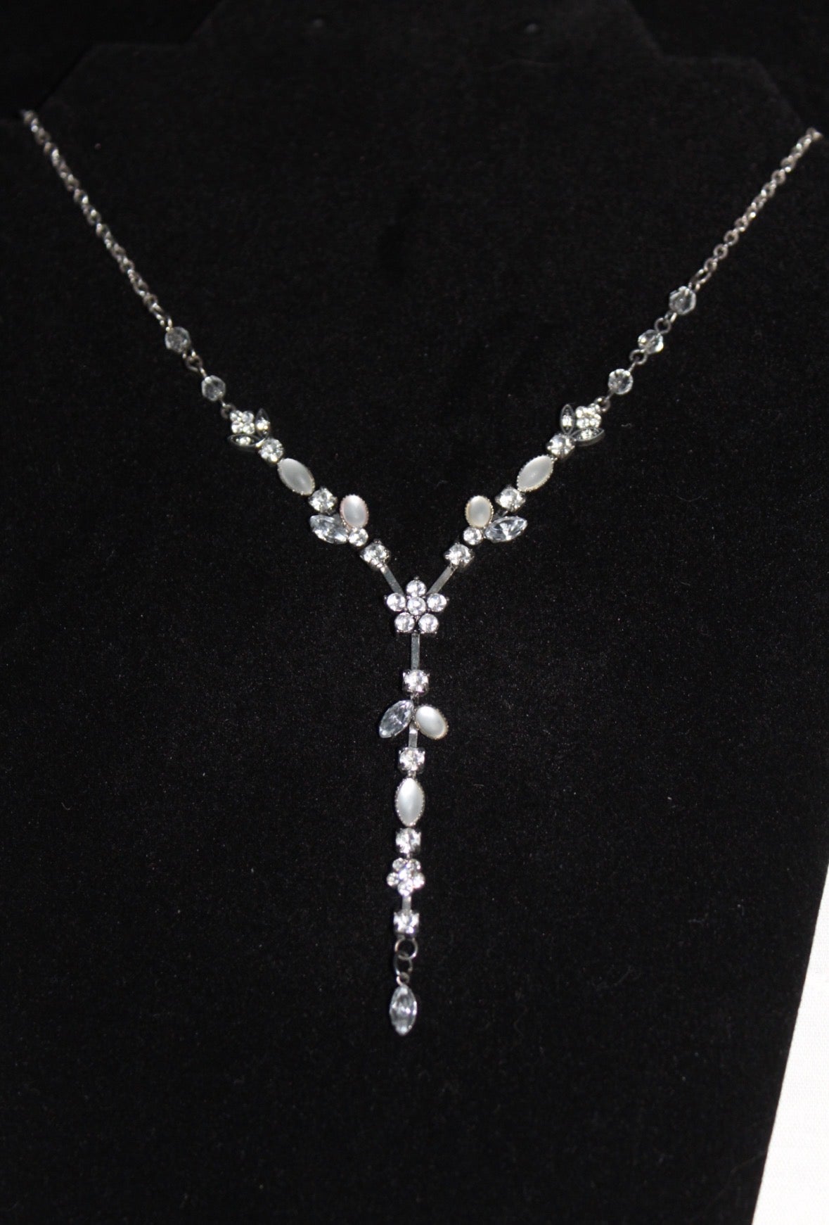 Monet vintage necklace with iridescent jewels and silver chain, never worn.